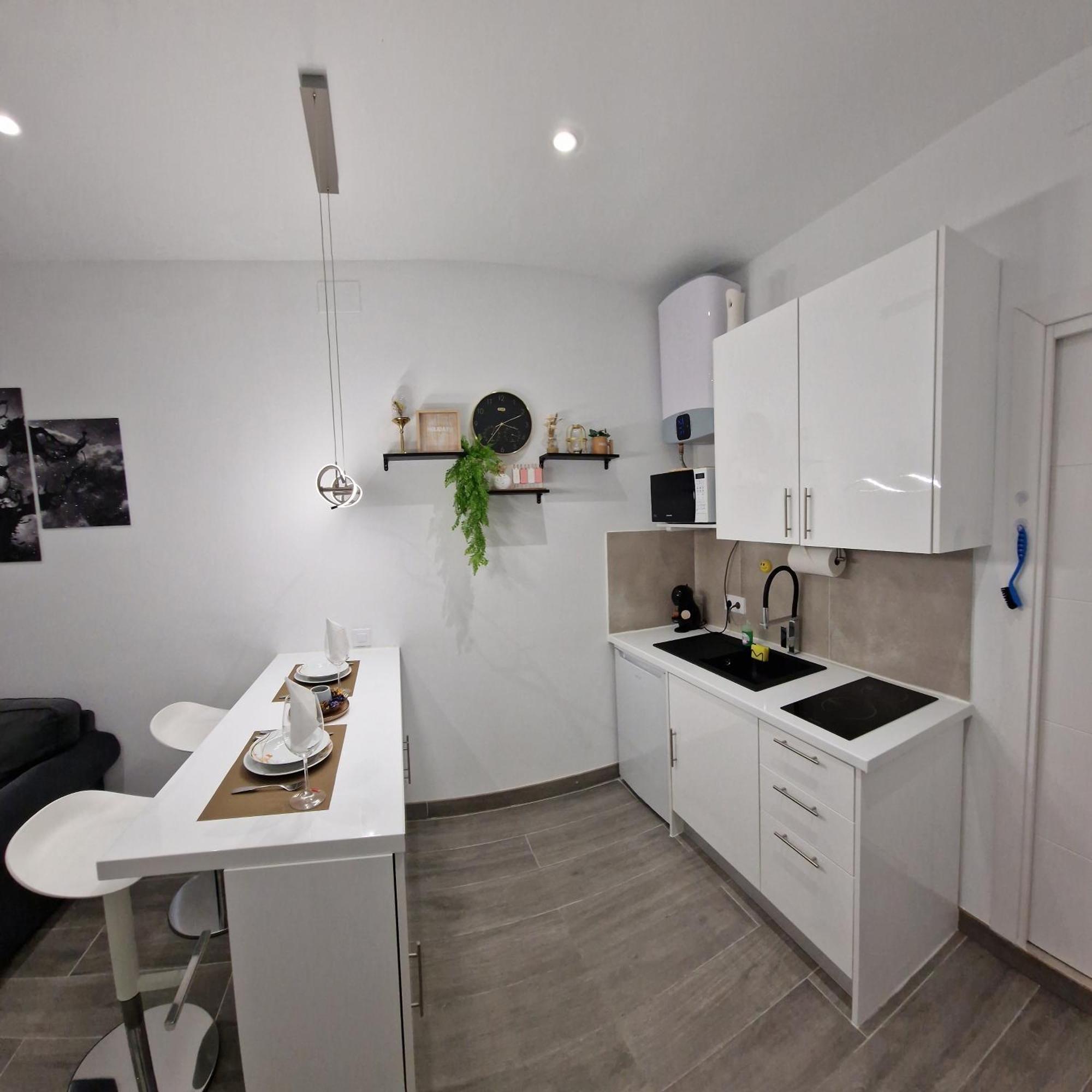 Апартаменти Barcelona, Apartamento De 1 Habitacion Л'Успіталет-да-Любрагат Екстер'єр фото